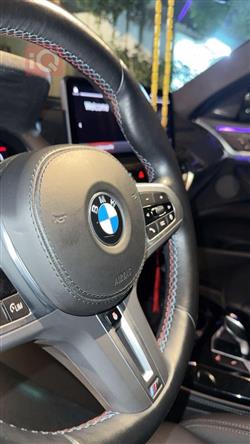 بی ئێم دەبڵیو X4